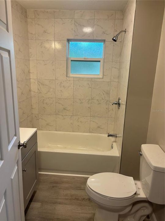 For Sale: $199,900 (2 beds, 1 baths, 775 Square Feet)