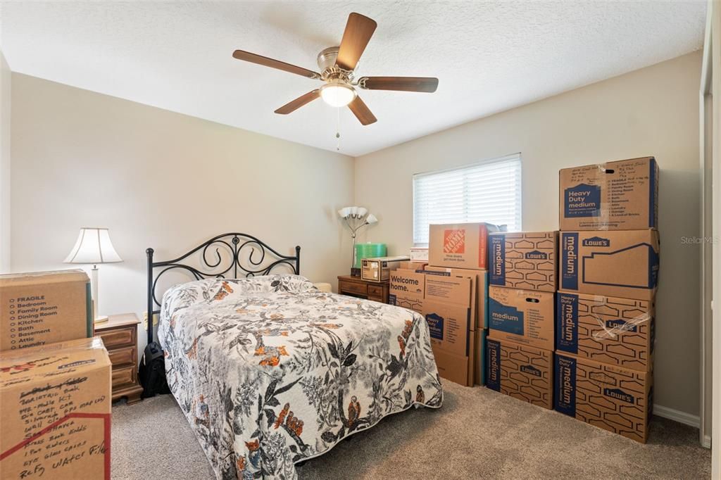 Active With Contract: $320,000 (3 beds, 2 baths, 1739 Square Feet)