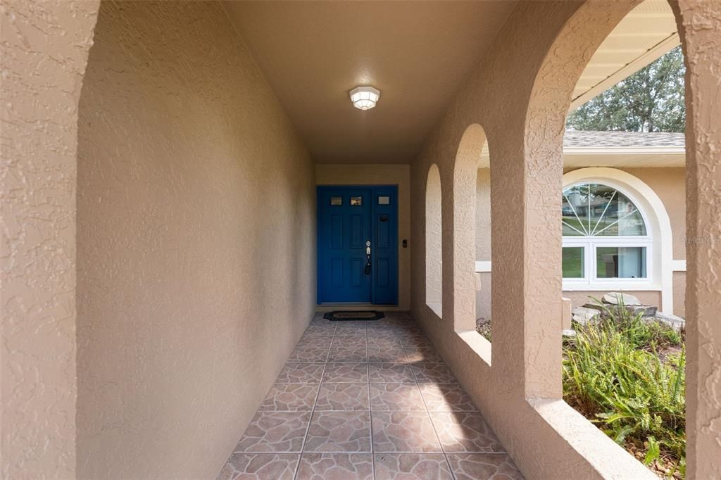 Active With Contract: $320,000 (3 beds, 2 baths, 1739 Square Feet)