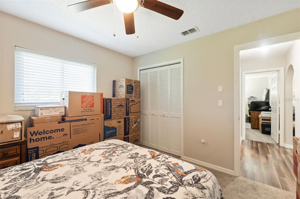 Active With Contract: $320,000 (3 beds, 2 baths, 1739 Square Feet)