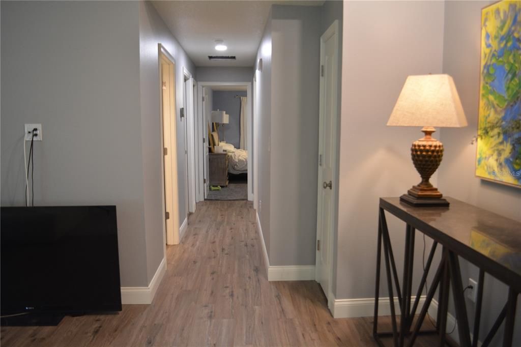 На продажу: $310,000 (2 спален, 2 ванн, 1348 Квадратных фут)