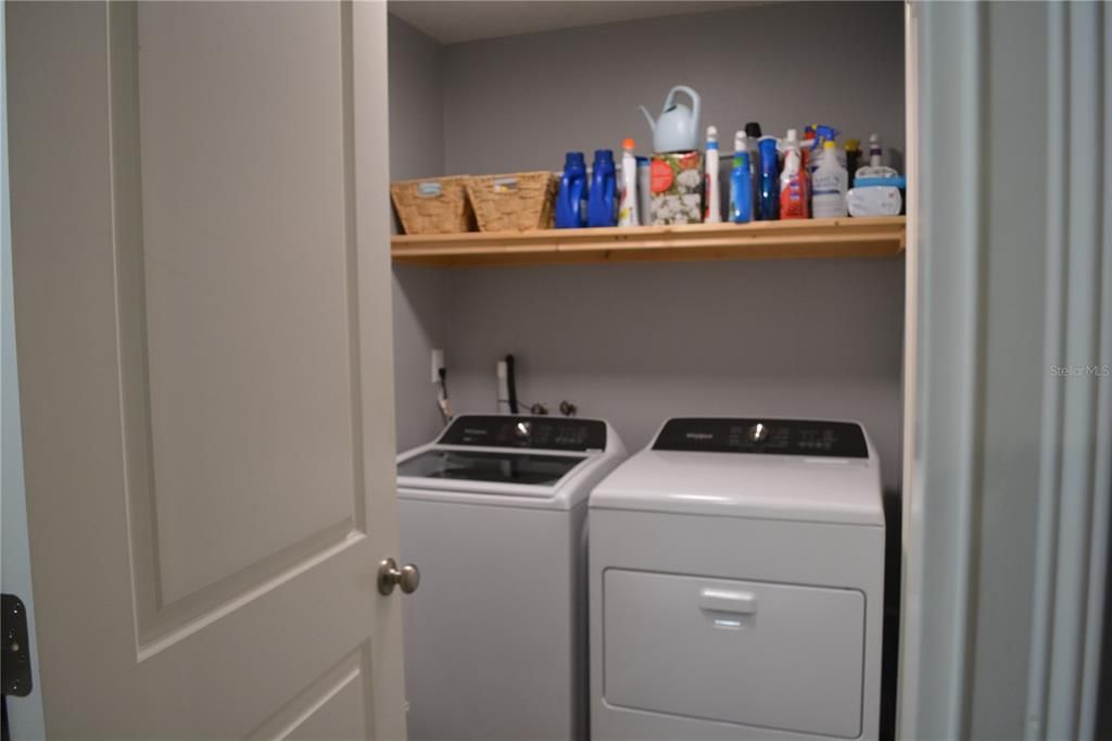 На продажу: $310,000 (2 спален, 2 ванн, 1348 Квадратных фут)