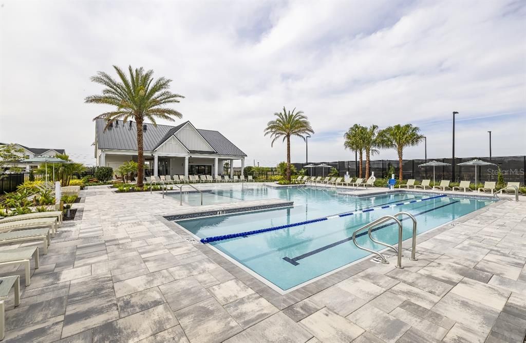 For Sale: $699,000 (3 beds, 3 baths, 2510 Square Feet)