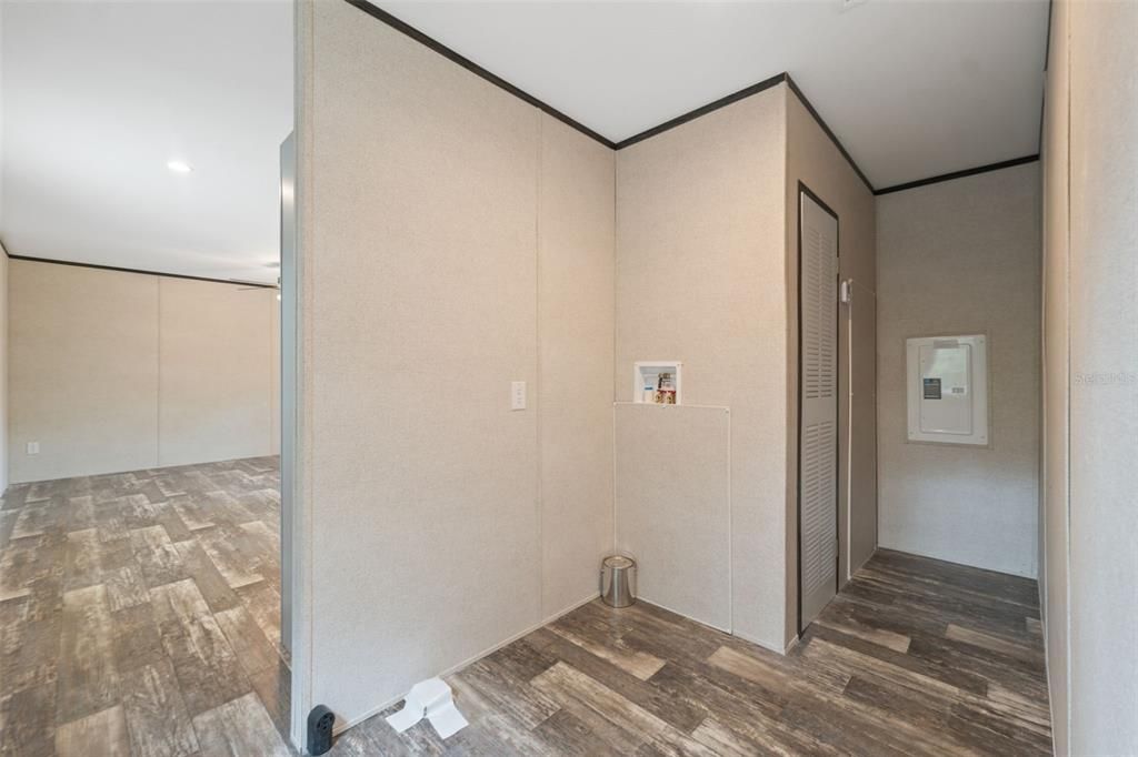 待售: $168,900 (3 贝兹, 2 浴室, 1001 平方英尺)