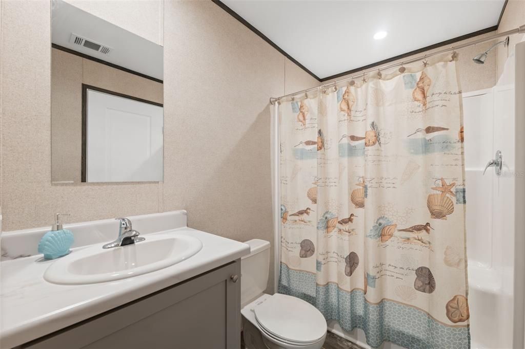 待售: $168,900 (3 贝兹, 2 浴室, 1001 平方英尺)