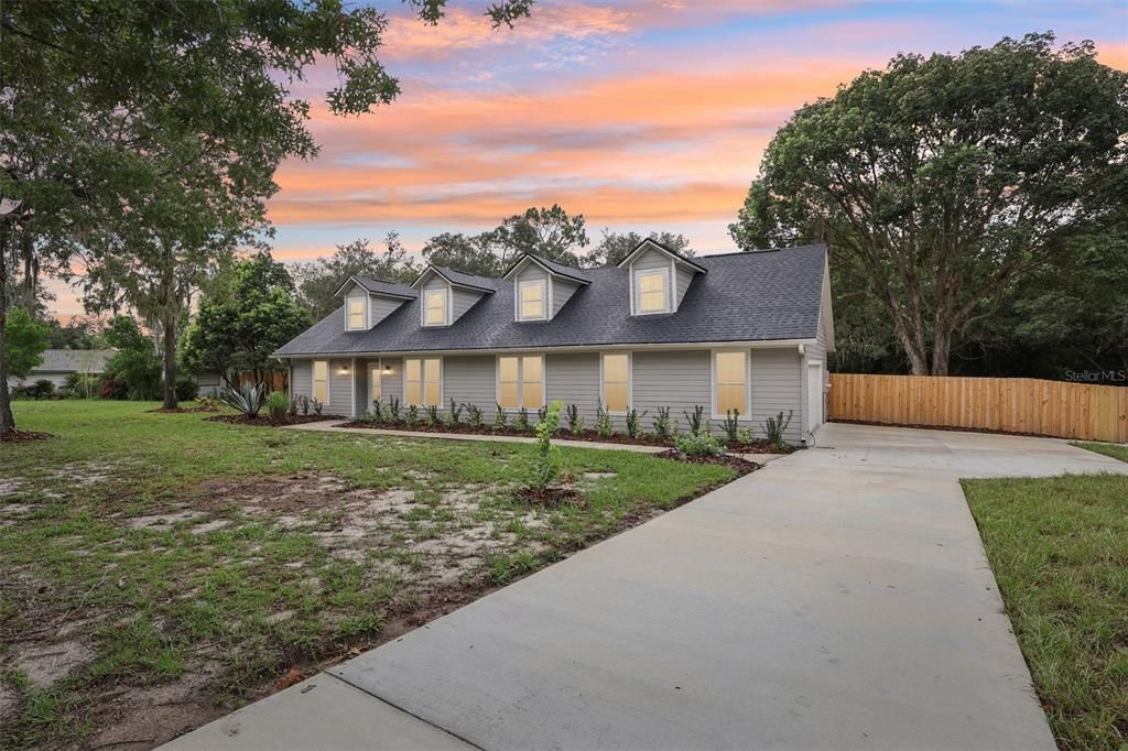 For Sale: $679,900 (4 beds, 2 baths, 2507 Square Feet)