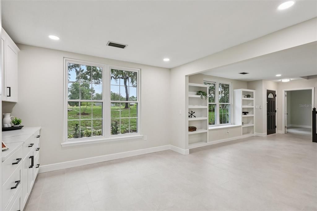 For Sale: $679,900 (4 beds, 2 baths, 2507 Square Feet)