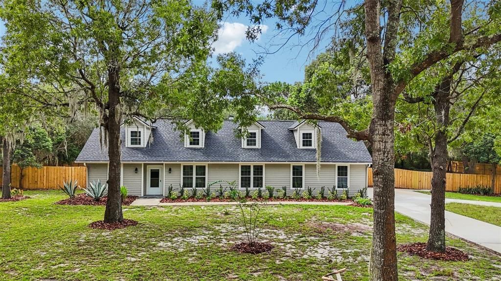 For Sale: $679,900 (4 beds, 2 baths, 2507 Square Feet)