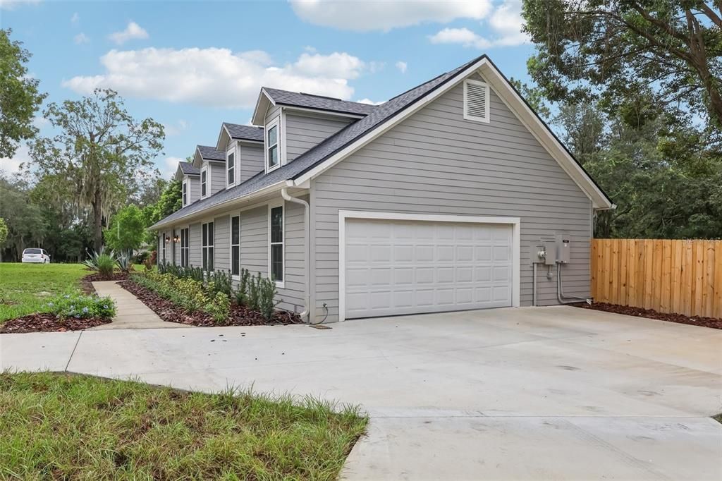 For Sale: $679,900 (4 beds, 2 baths, 2507 Square Feet)