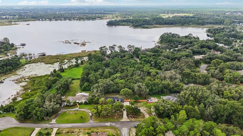 For Sale: $679,900 (4 beds, 2 baths, 2507 Square Feet)