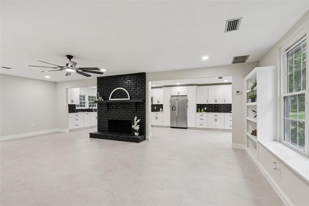 For Sale: $679,900 (4 beds, 2 baths, 2507 Square Feet)