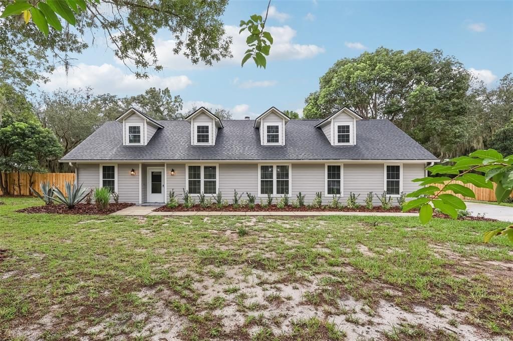 For Sale: $679,900 (4 beds, 2 baths, 2507 Square Feet)