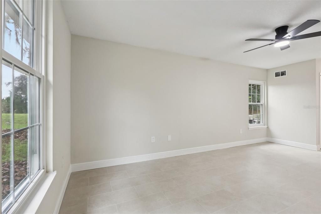 For Sale: $679,900 (4 beds, 2 baths, 2507 Square Feet)