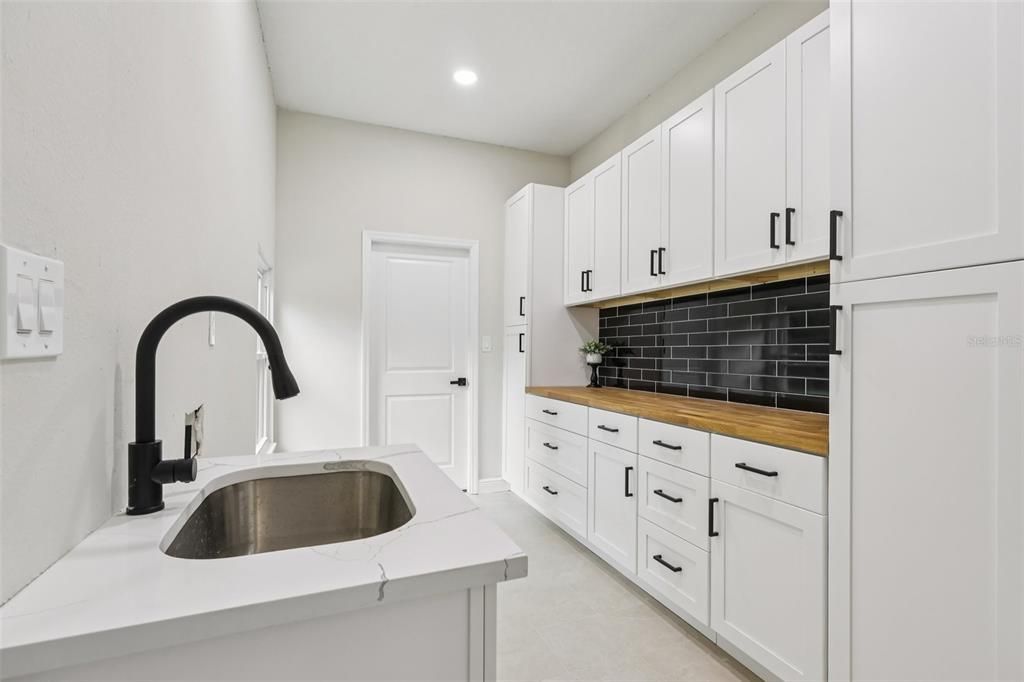 For Sale: $679,900 (4 beds, 2 baths, 2507 Square Feet)