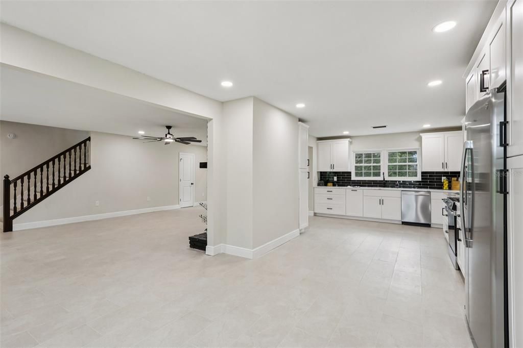 For Sale: $679,900 (4 beds, 2 baths, 2507 Square Feet)