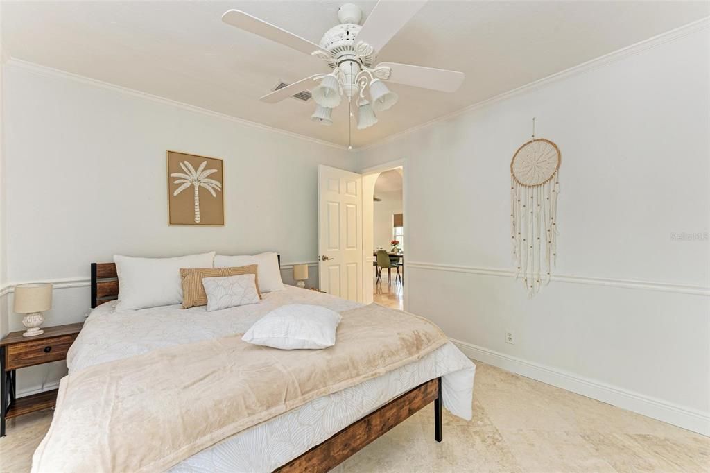 For Rent: $3,450 (3 beds, 2 baths, 1912 Square Feet)