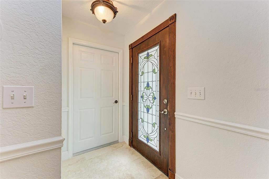 For Rent: $3,450 (3 beds, 2 baths, 1912 Square Feet)