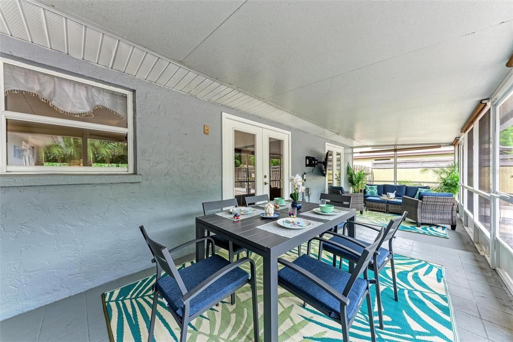 For Rent: $3,450 (3 beds, 2 baths, 1912 Square Feet)