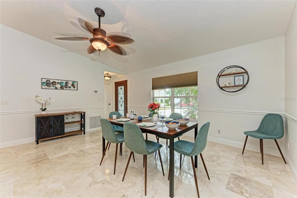 For Rent: $3,450 (3 beds, 2 baths, 1912 Square Feet)