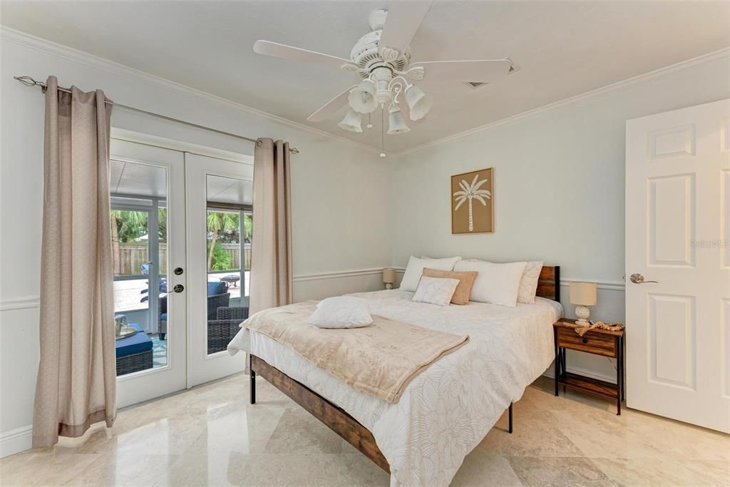 For Rent: $3,450 (3 beds, 2 baths, 1912 Square Feet)