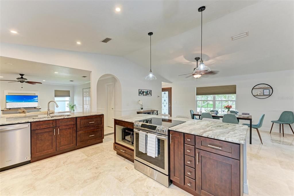 For Rent: $3,450 (3 beds, 2 baths, 1912 Square Feet)