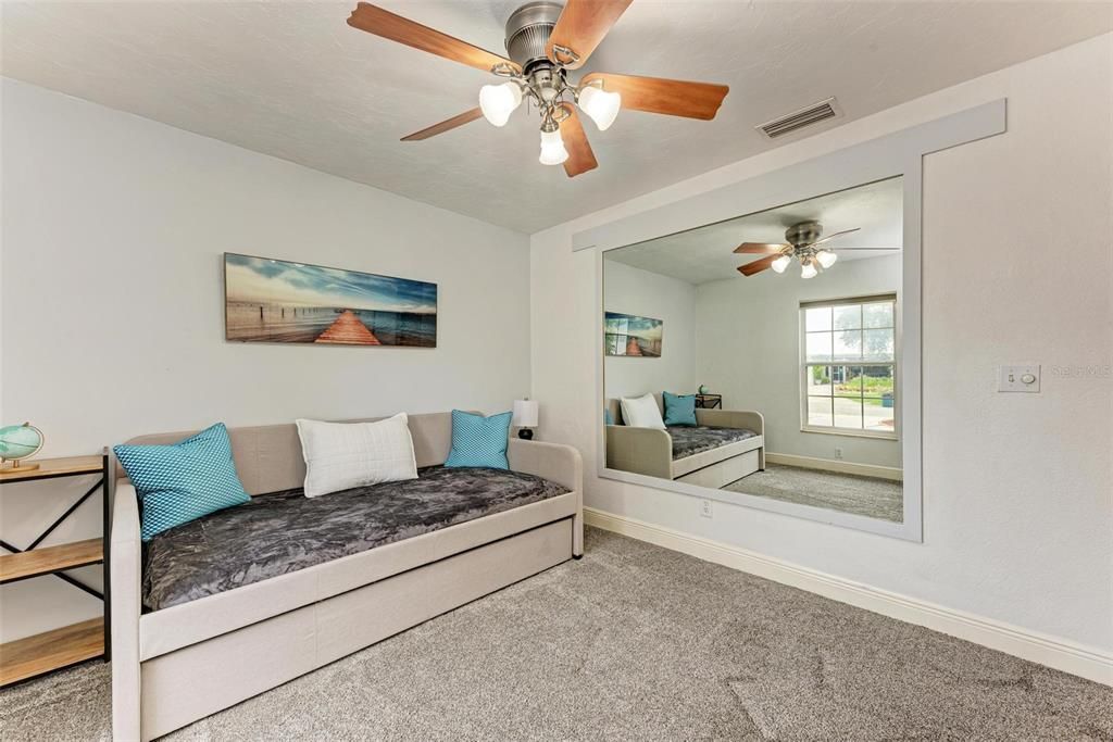 For Rent: $3,450 (3 beds, 2 baths, 1912 Square Feet)