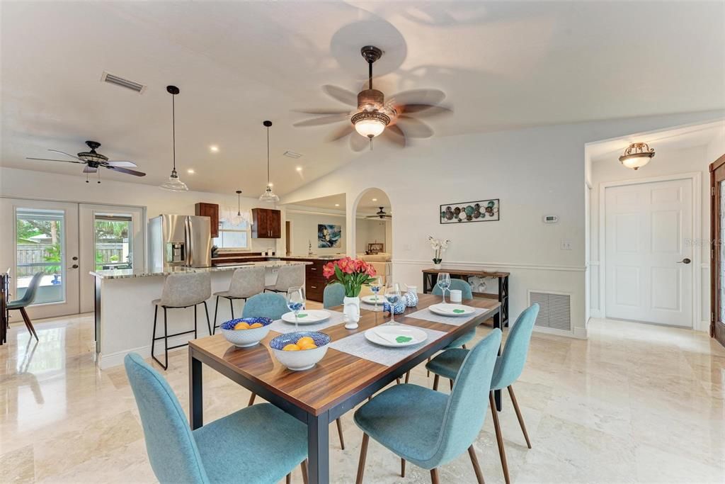 For Rent: $3,450 (3 beds, 2 baths, 1912 Square Feet)