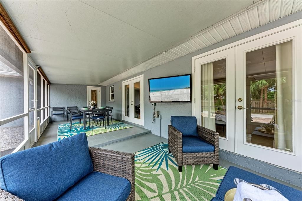 For Rent: $3,450 (3 beds, 2 baths, 1912 Square Feet)