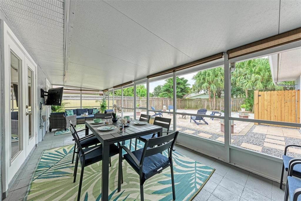 For Rent: $3,450 (3 beds, 2 baths, 1912 Square Feet)