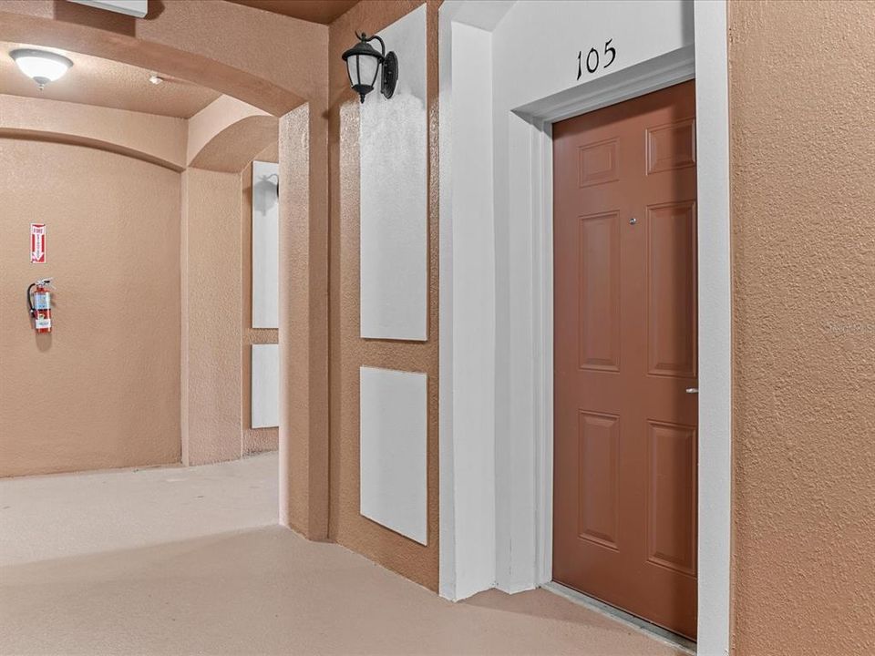 待售: $210,000 (3 贝兹, 2 浴室, 1384 平方英尺)