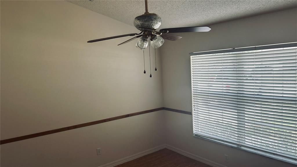 待售: $315,000 (3 贝兹, 2 浴室, 1825 平方英尺)