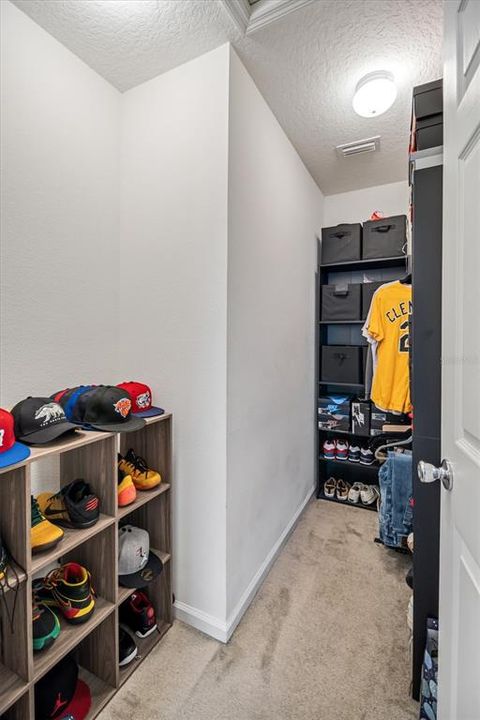 На продажу: $299,900 (3 спален, 2 ванн, 1736 Квадратных фут)