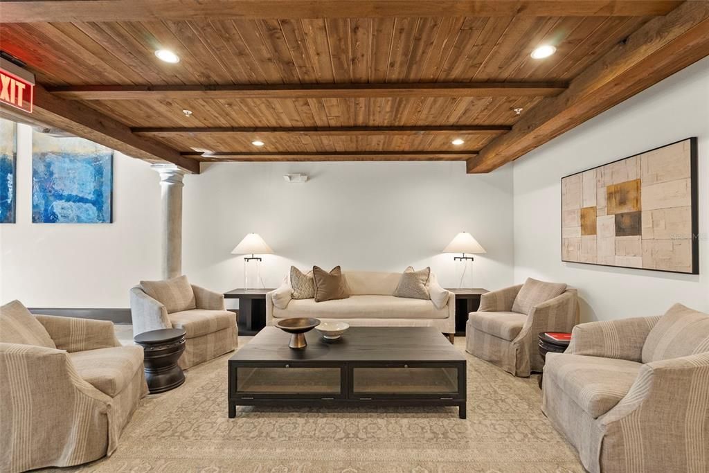 На продажу: $1,675,000 (2 спален, 2 ванн, 1511 Квадратных фут)