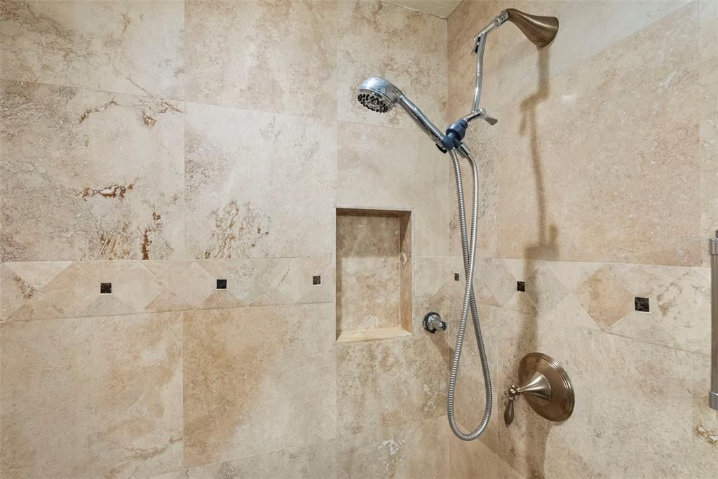 На продажу: $1,675,000 (2 спален, 2 ванн, 1511 Квадратных фут)