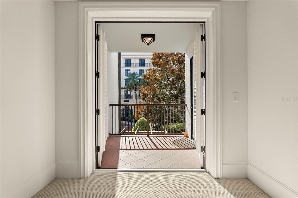 На продажу: $1,675,000 (2 спален, 2 ванн, 1511 Квадратных фут)