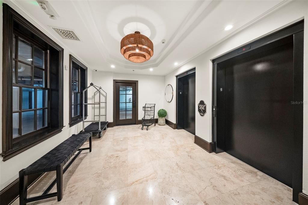 На продажу: $1,675,000 (2 спален, 2 ванн, 1511 Квадратных фут)