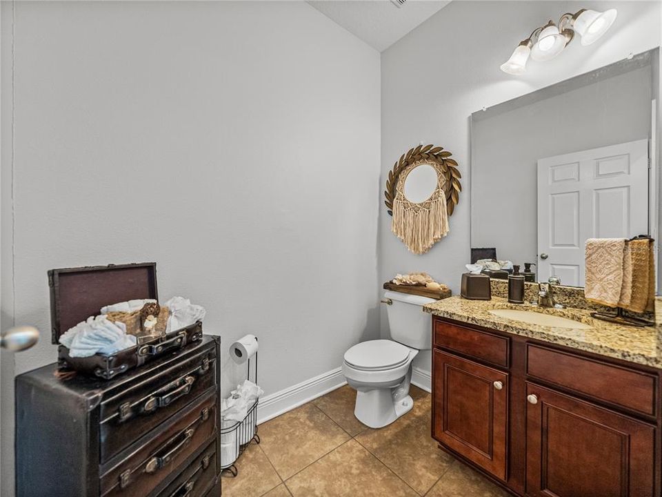 На продажу: $650,000 (4 спален, 3 ванн, 3325 Квадратных фут)