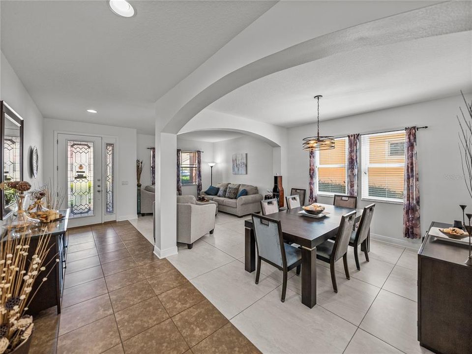 На продажу: $650,000 (4 спален, 3 ванн, 3325 Квадратных фут)