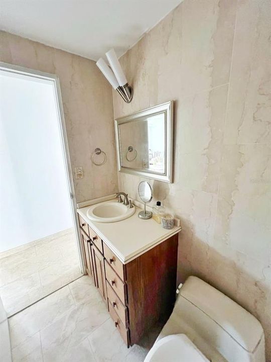 En Venta: $1,175,000 (5 camas, 5 baños, 4970 Pies cuadrados)