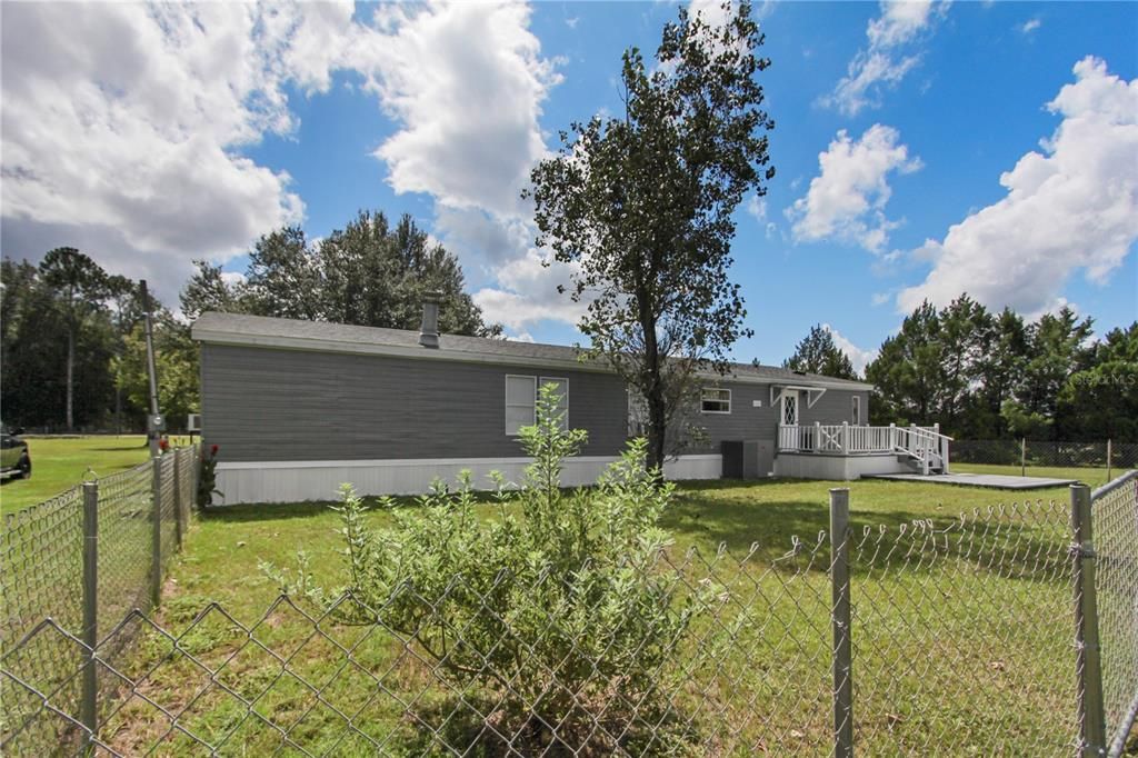 Active With Contract: $438,000 (4 beds, 2 baths, 1782 Square Feet)