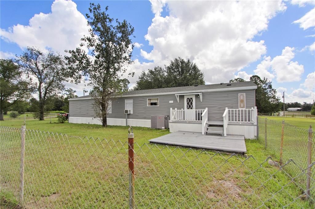 Active With Contract: $438,000 (4 beds, 2 baths, 1782 Square Feet)