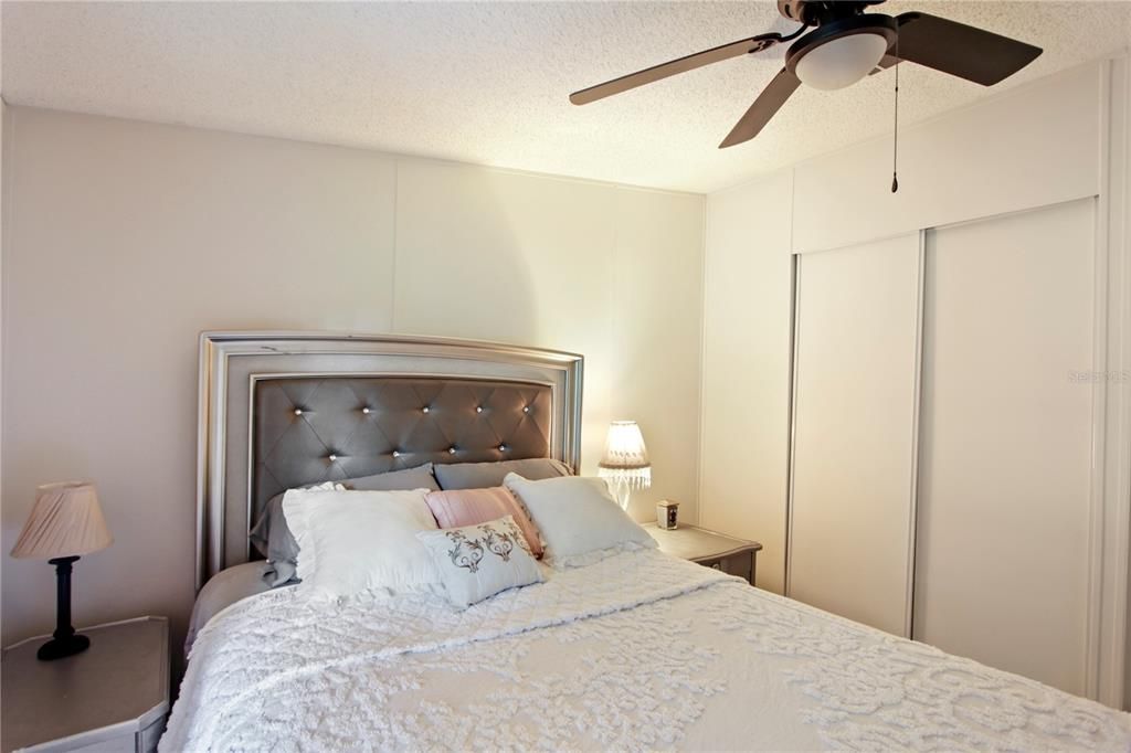 Active With Contract: $438,000 (4 beds, 2 baths, 1782 Square Feet)