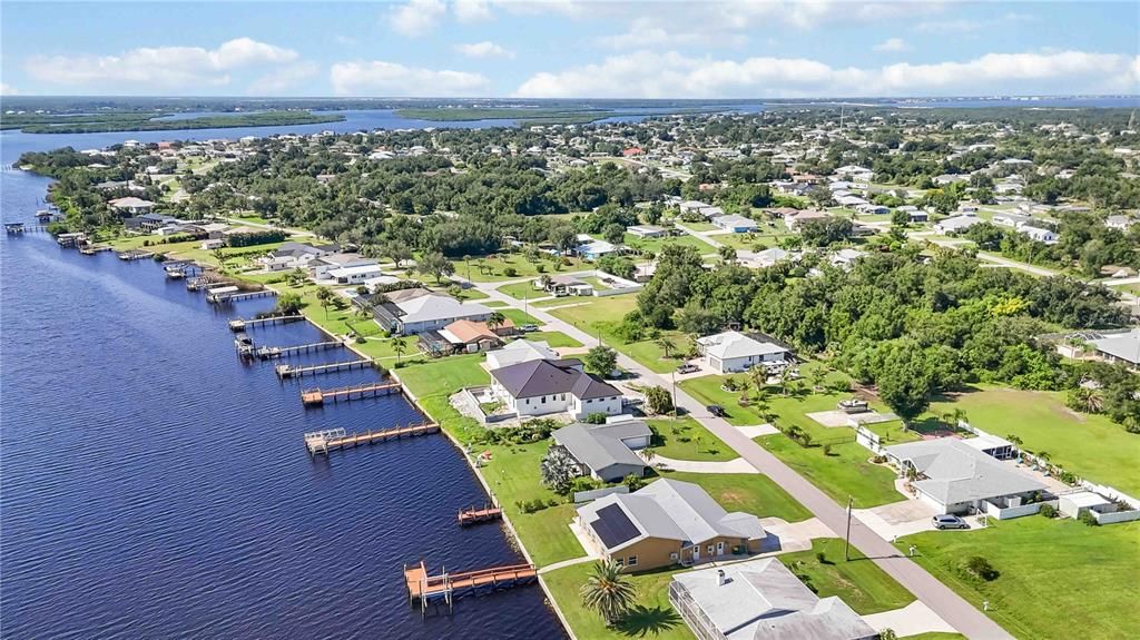 For Rent: $3,500 (3 beds, 2 baths, 3196 Square Feet)