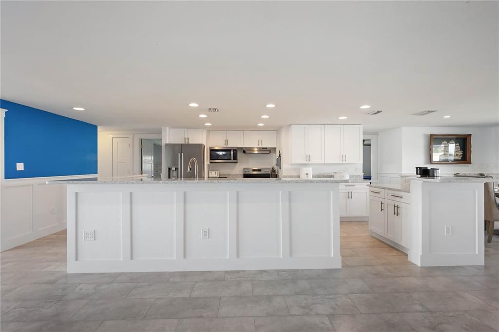 For Rent: $3,500 (3 beds, 2 baths, 3196 Square Feet)