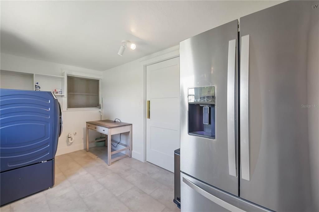 For Rent: $3,500 (3 beds, 2 baths, 3196 Square Feet)