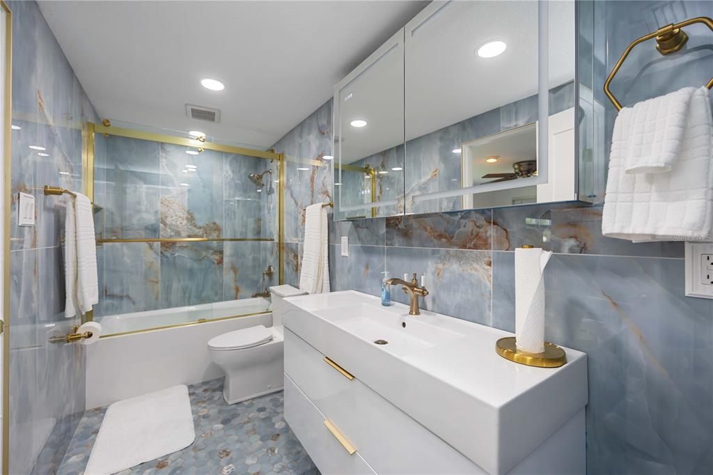 For Rent: $3,500 (3 beds, 2 baths, 3196 Square Feet)