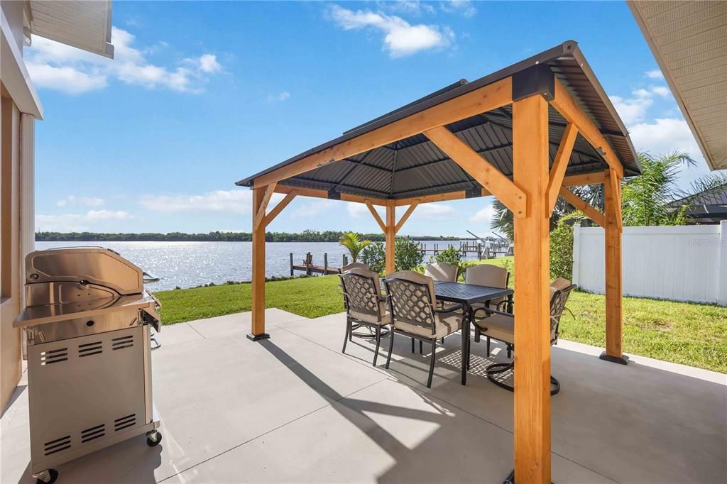 For Rent: $3,500 (3 beds, 2 baths, 3196 Square Feet)