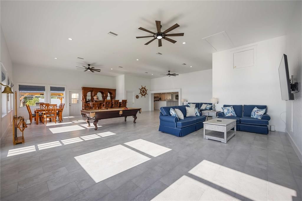 For Rent: $3,500 (3 beds, 2 baths, 3196 Square Feet)