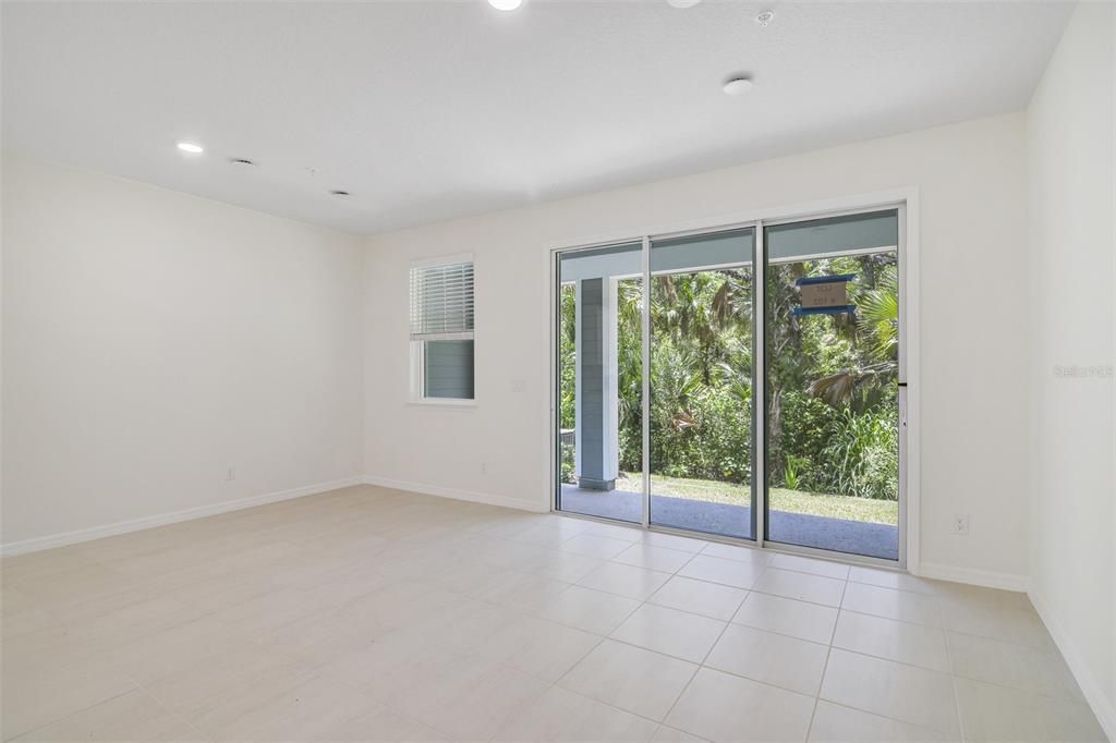 На продажу: $407,990 (3 спален, 2 ванн, 1535 Квадратных фут)