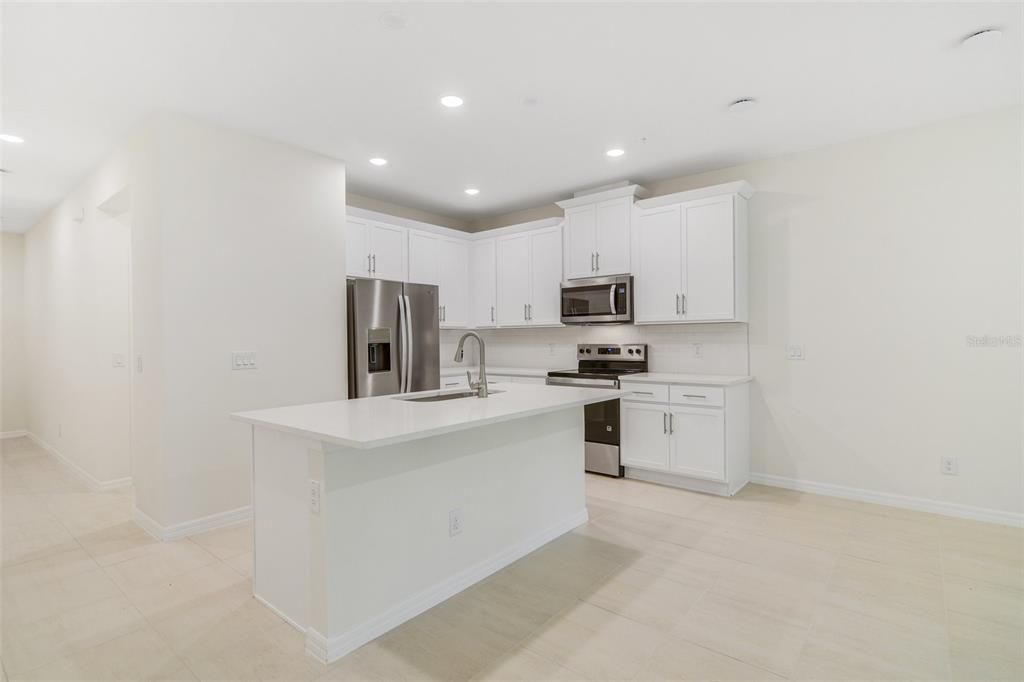 На продажу: $407,990 (3 спален, 2 ванн, 1535 Квадратных фут)